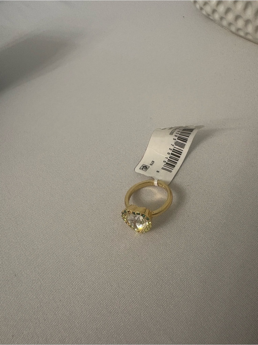 Kurt Geiger Heart Ring - Size 8 NWT (Missing 3 stones) - Picture 5 of 8